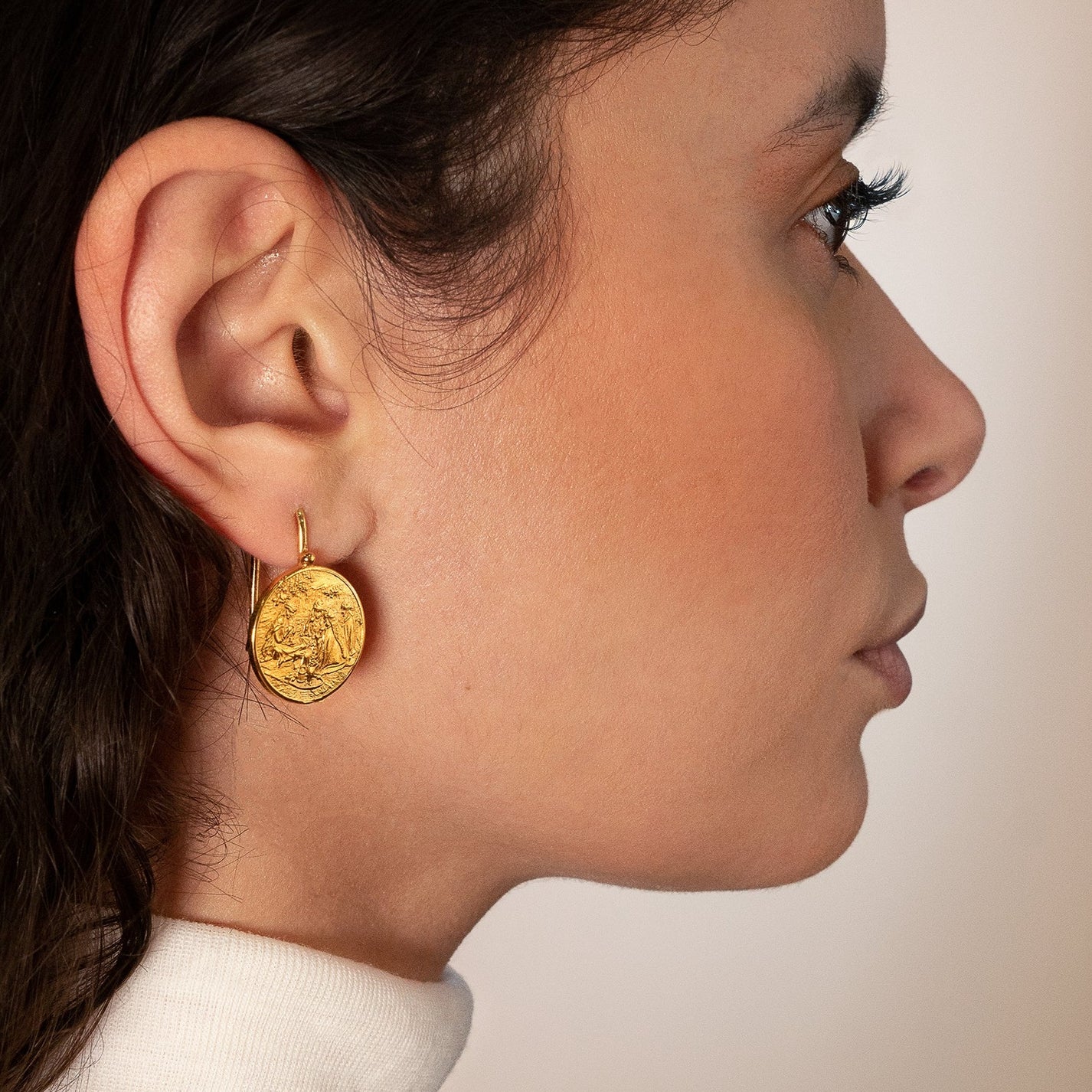 Amitié earrings at the Portes de l'Oasis in Algeria - Atelier Indépendant