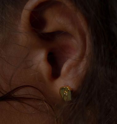 Ecrou stud earrings with topaz