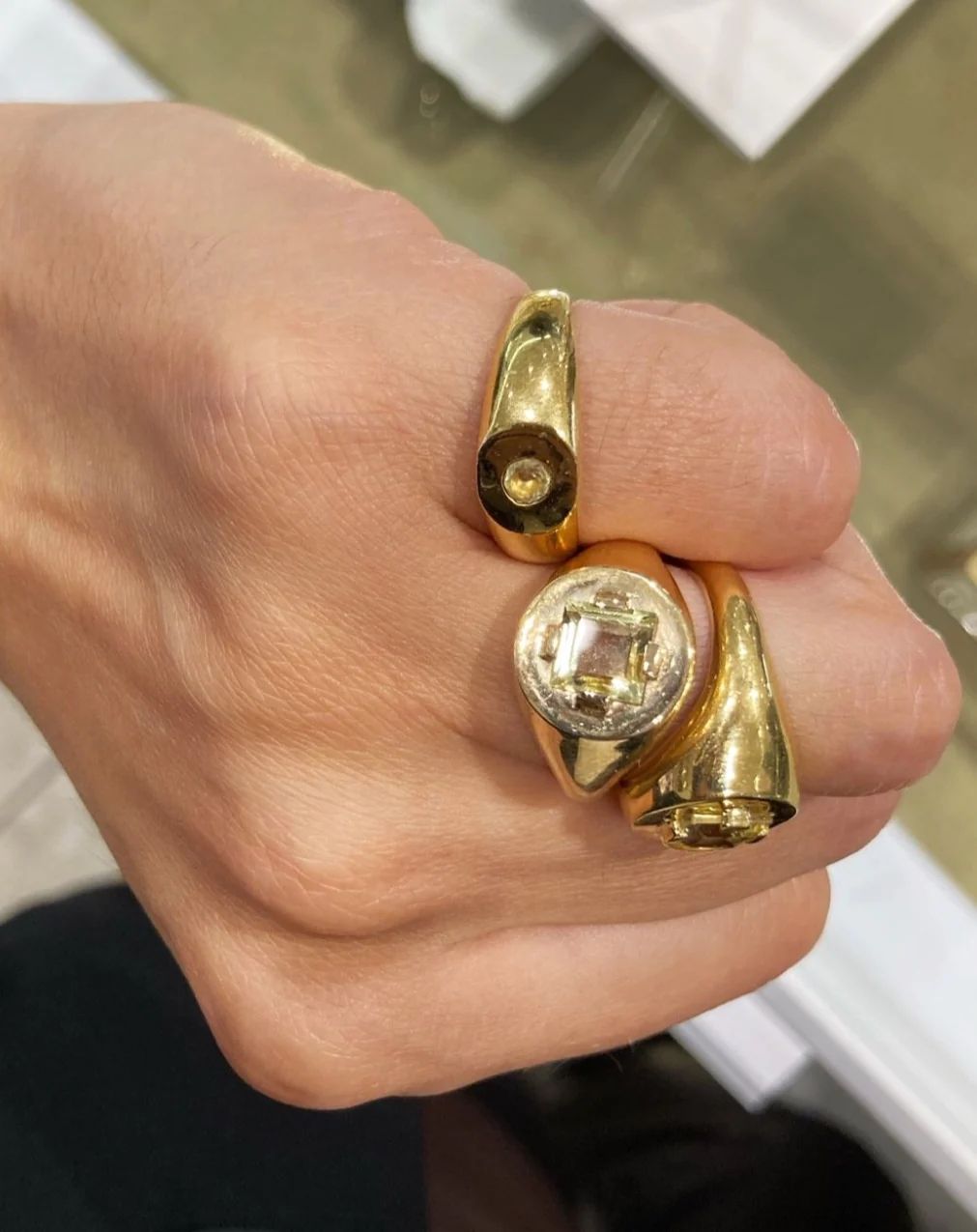 La Duchesse signet ring with quartz - Gamme Blanche