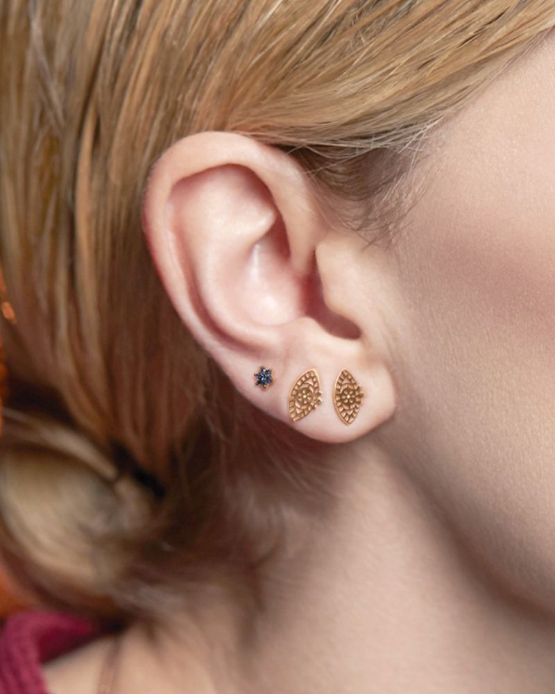 Mini Star rose gold and sapphire stud earrings - Ginette NY