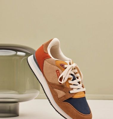 André low trainers 