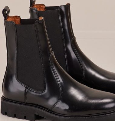 Raoul box leather Chelsea boots