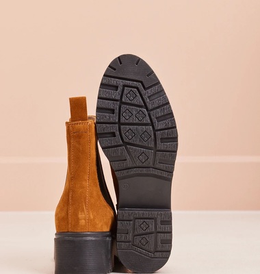Chelsea boots en cuir suédé à plateforme Flora