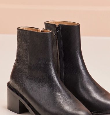 Véronique grained leather boots