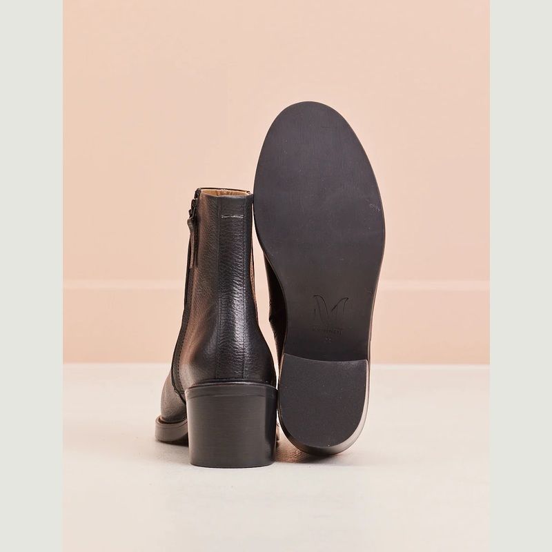 Véronique grained leather boots - Odaje