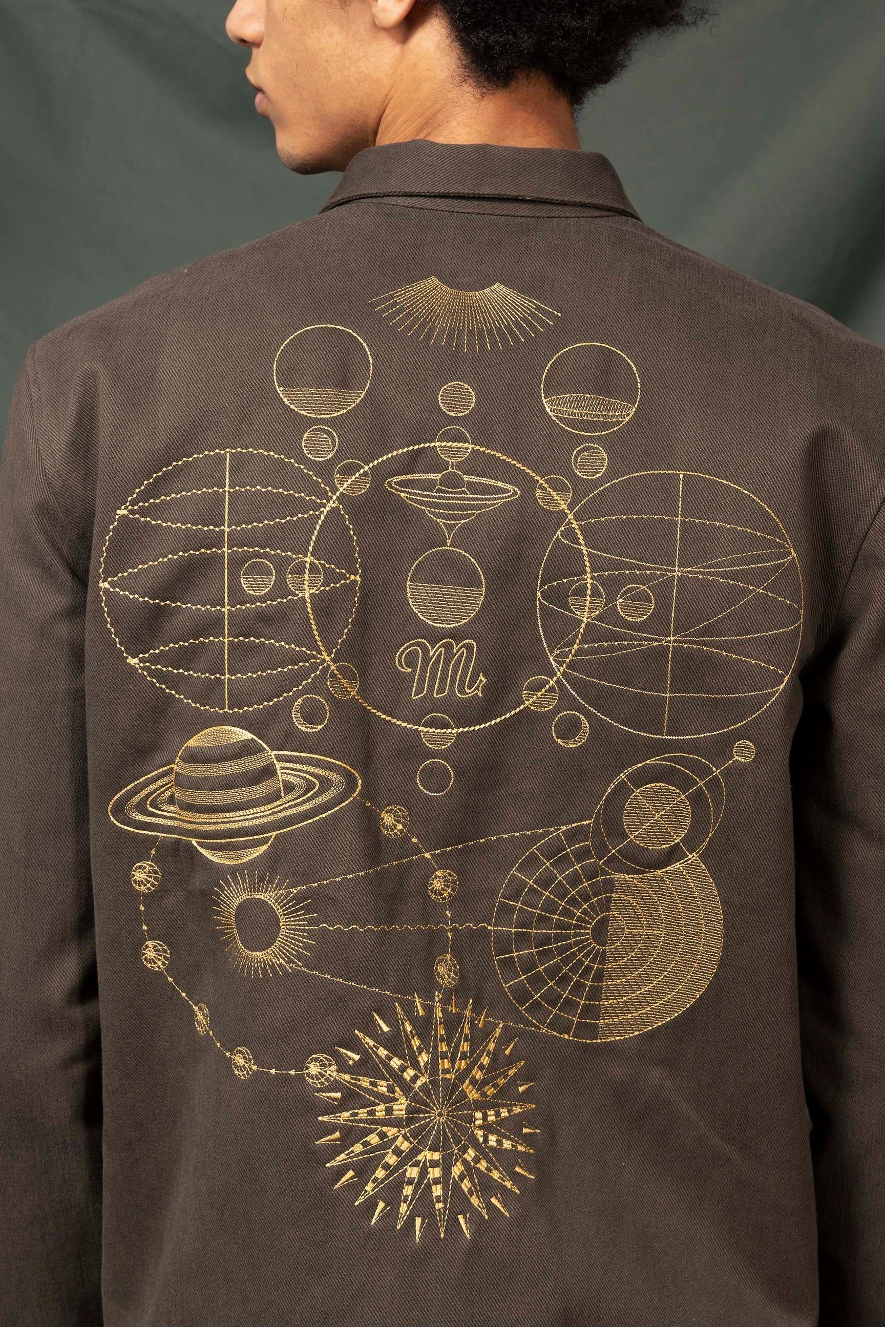 Überhemd mit Mondsystem-Stickerei - Misericordia