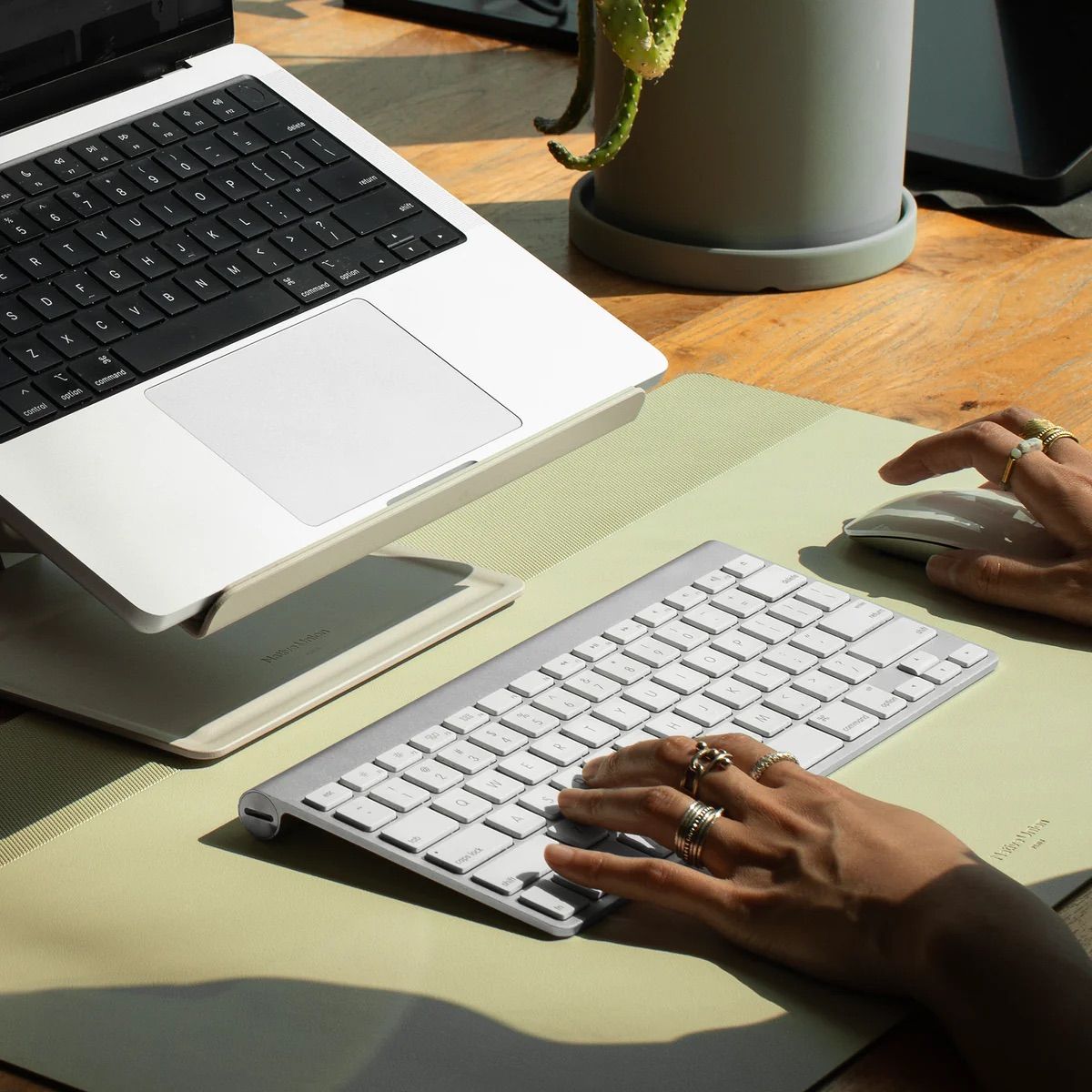 Desk Laptop Stand - Native Union