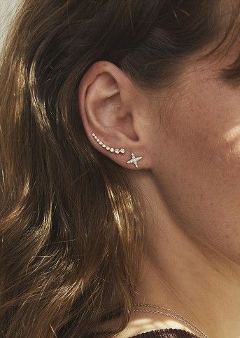 Boucle D'oreille Zircons Dégressifs Droit - Nouvel Amour