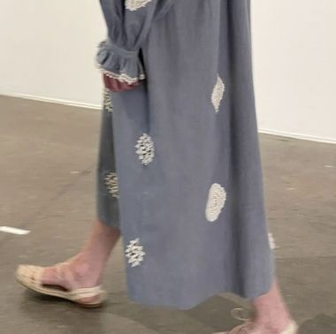 Jojo langärmliges Openwork-Kleid