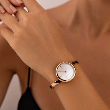 Claire Pearl Watch