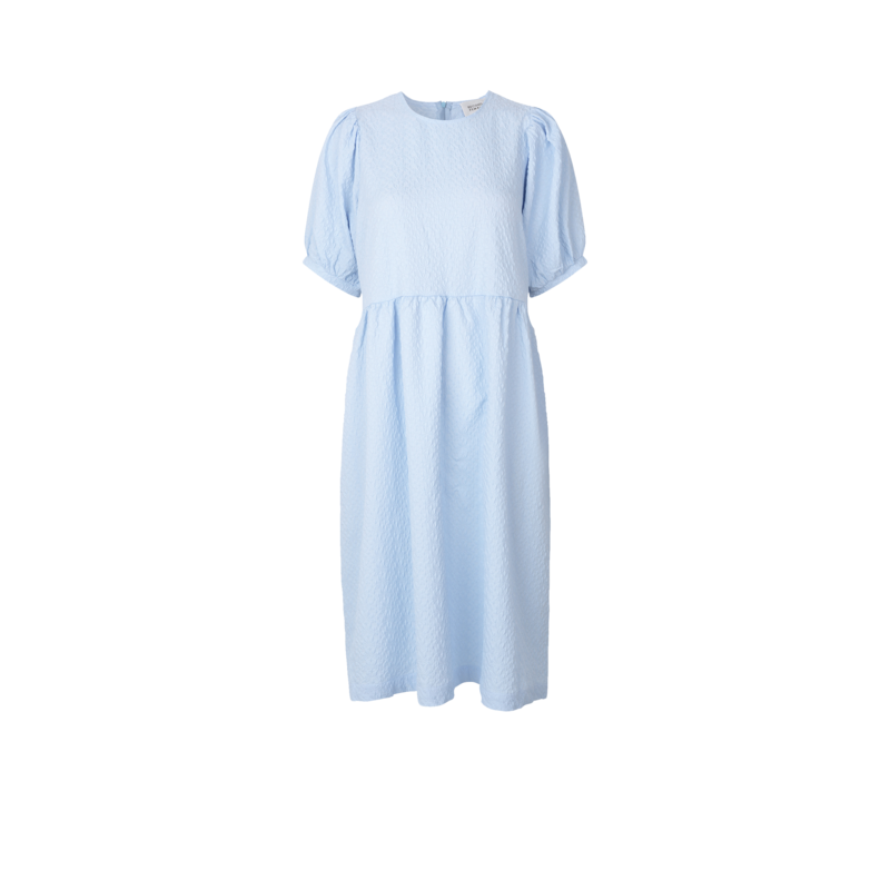 Robe Leah - Second Female