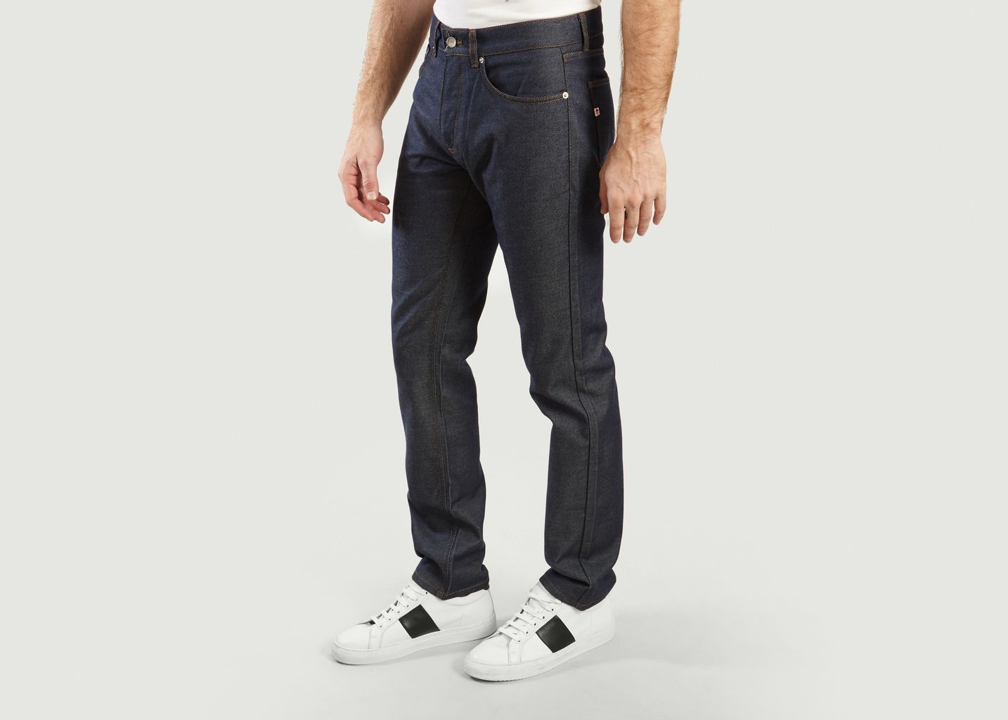 Die richtige Jeans - 1083