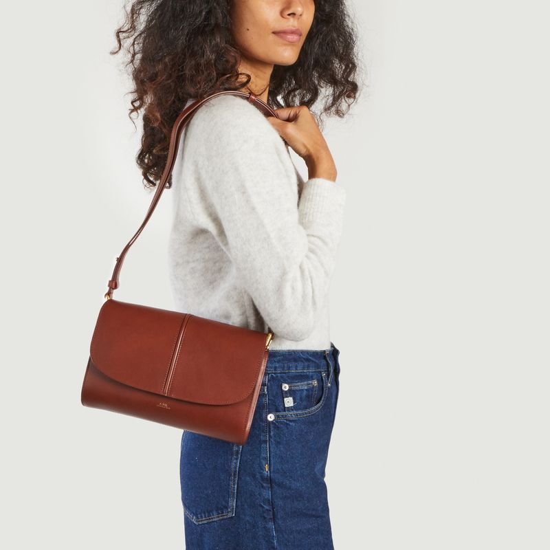 crossbody bag day