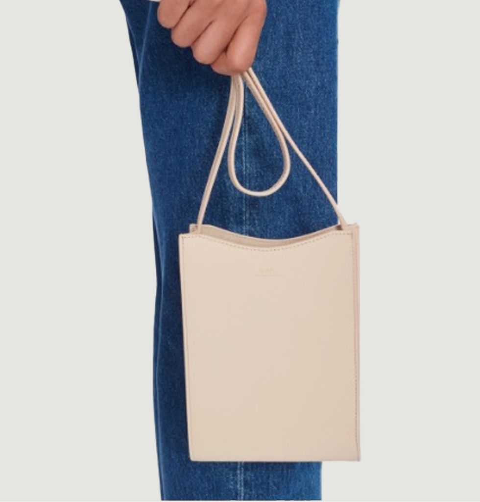 Pochette Neck Pouch Jamie Cream APC Paris | L'Exception