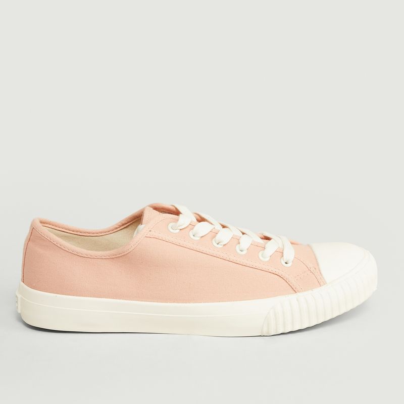 bata floral sneakers