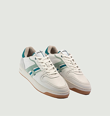 Sneakers Metro Long Beach