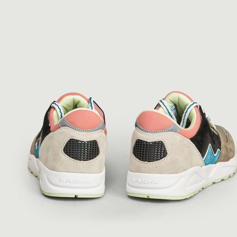 Running Aria 95 - Karhu
