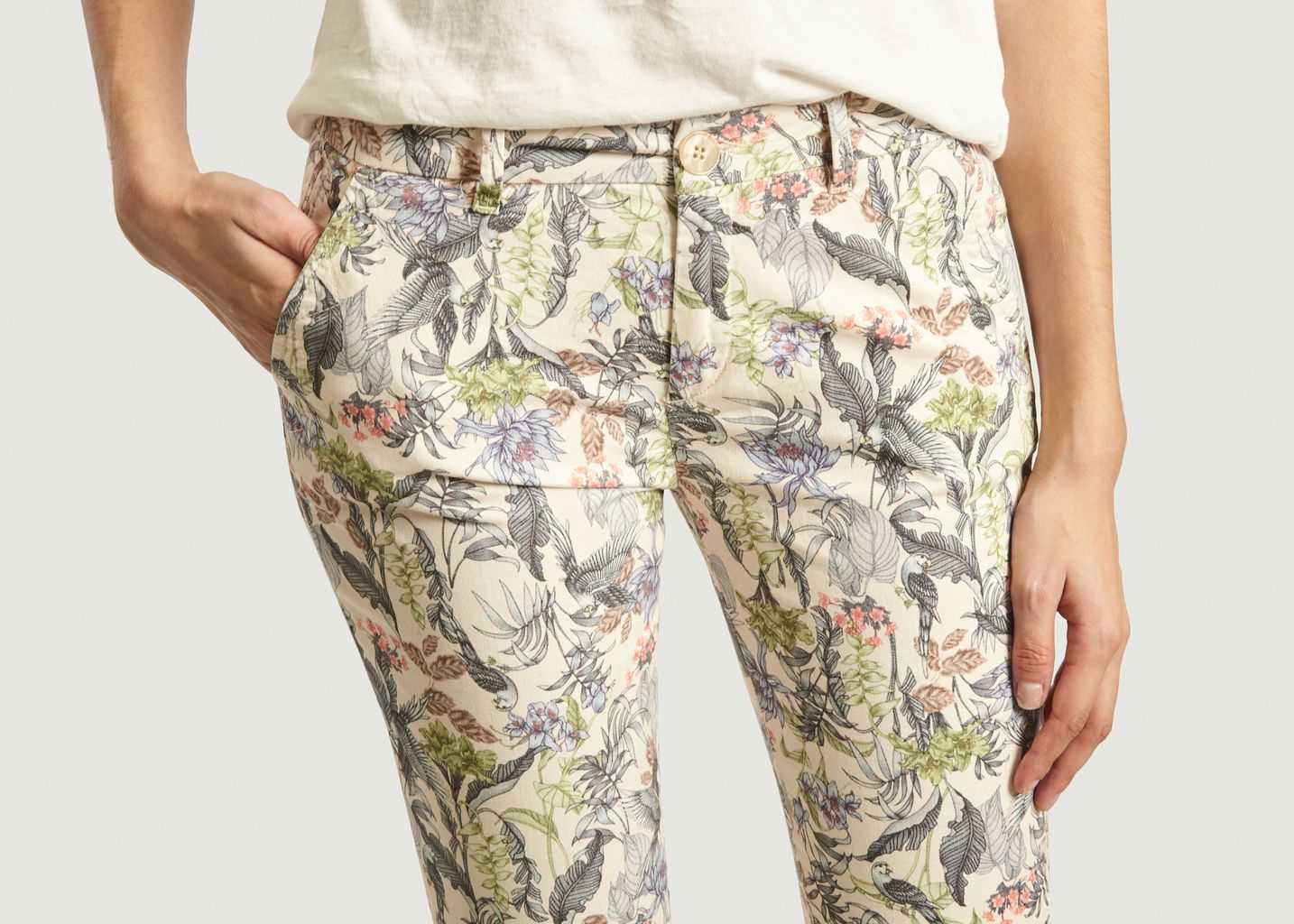 Sandy Floral Print 7/8 Length Trousers - Reiko