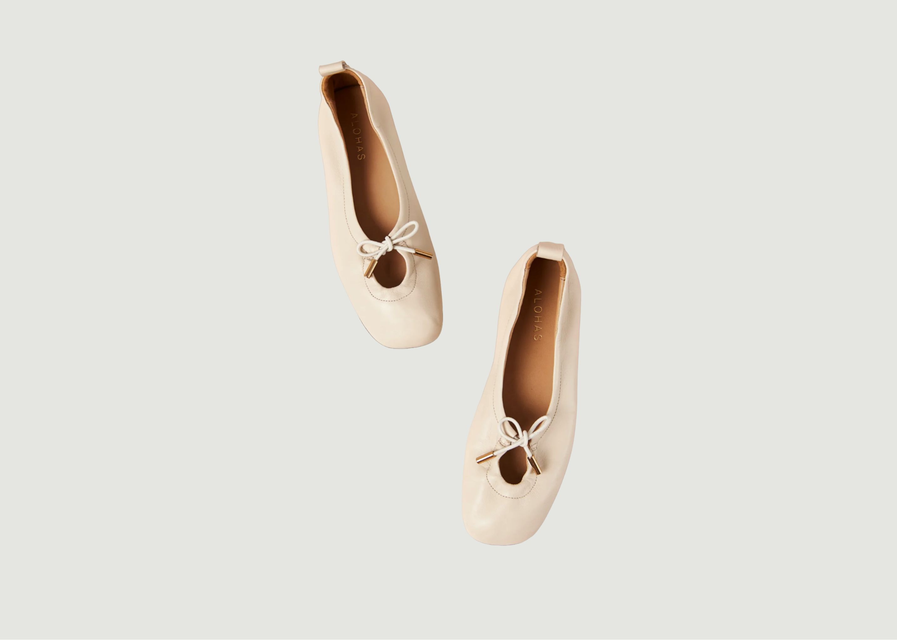 Elastic ballerinas