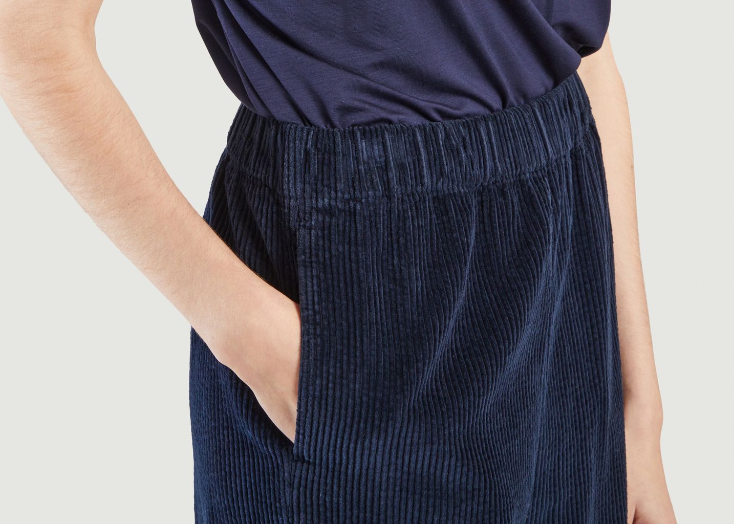 Pantalon coupe mom en velours côtelé Padow - American Vintage