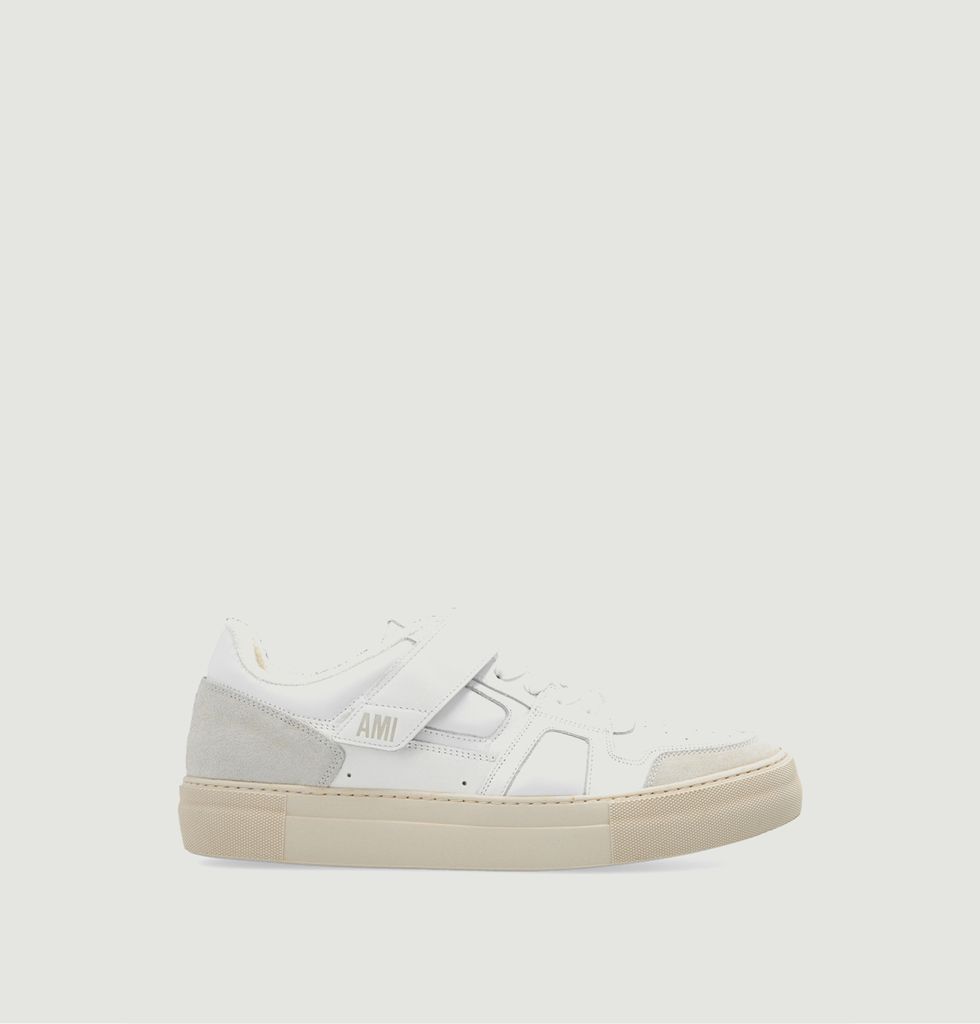 AMI|SNEAKERS (USN409 AL0031 001) Sale ADC Low Sneakers White AMI Paris at -45% | L'Exception