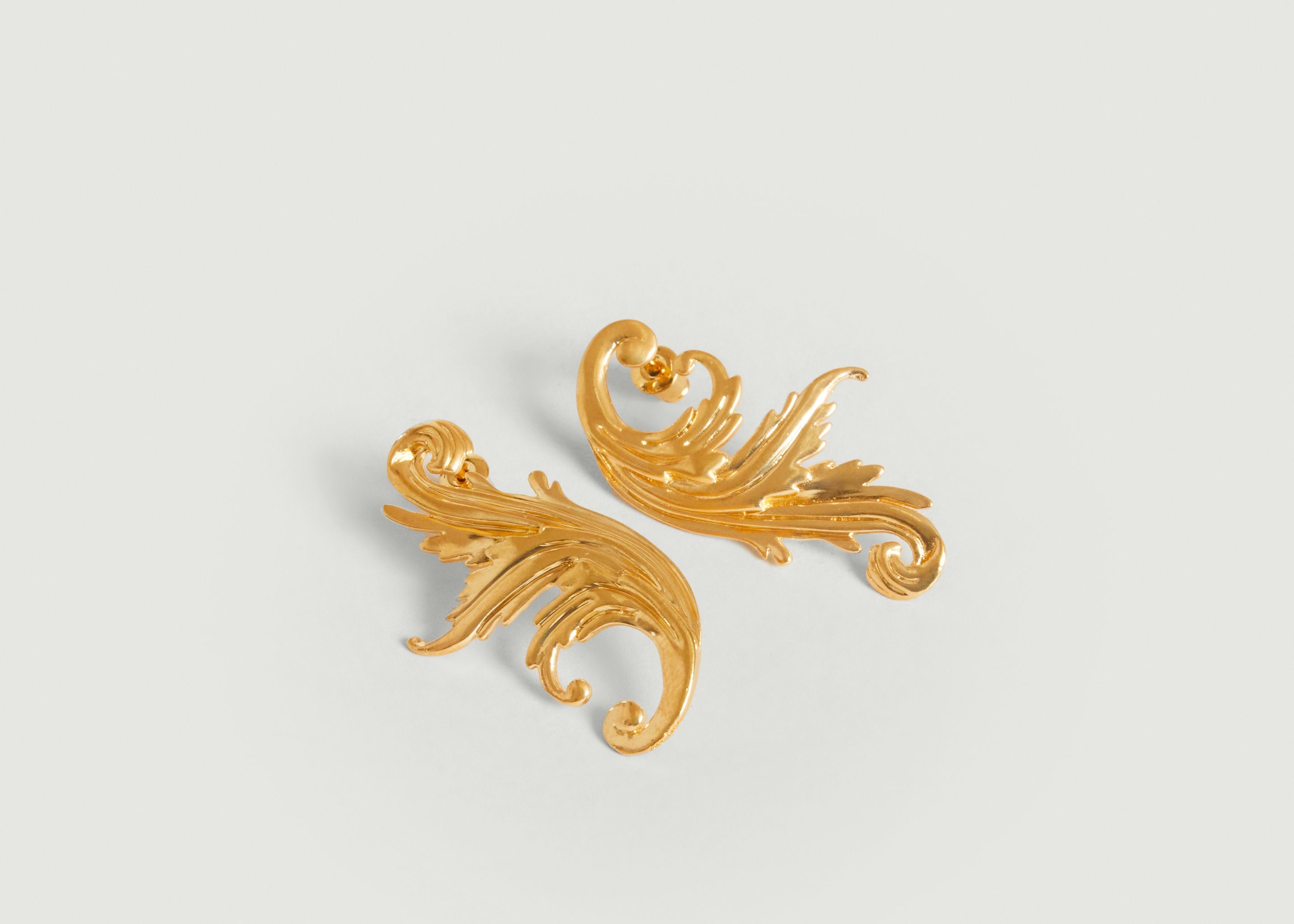 Akantha Gold Plated Pendant Earrings - An-nee