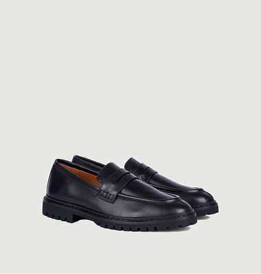 7549 loafers