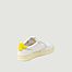 Sneakers Medalist Low en cuir blanc et jaune - AUTRY