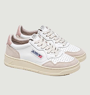 Medalist Low sneakers in white and powder pink leather