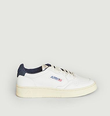 Medalist Low sneakers in white and blue leather