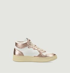 Medalist Low Leather Sneakers 