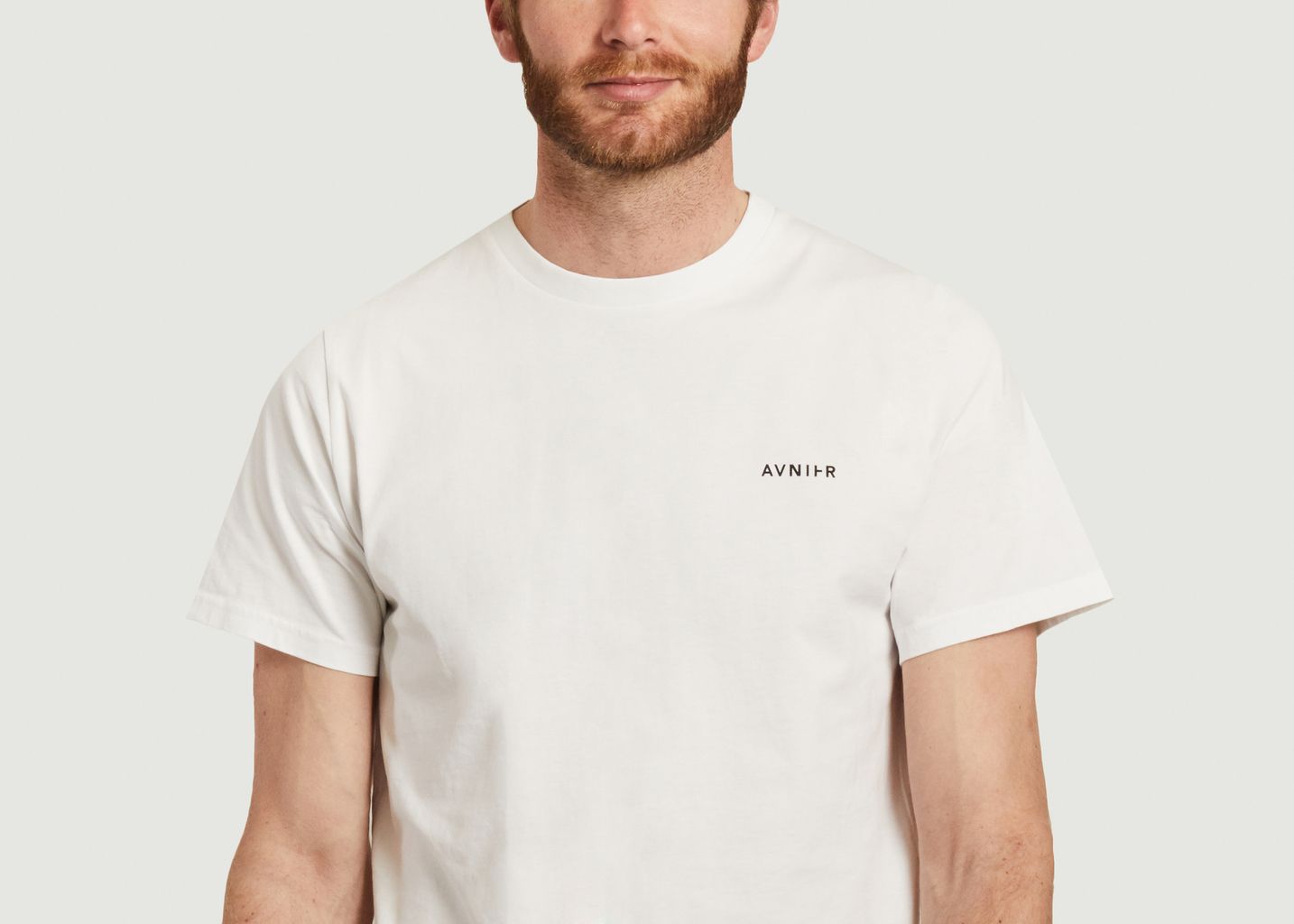 Vertikales Logo-T-Shirt - AVNIER