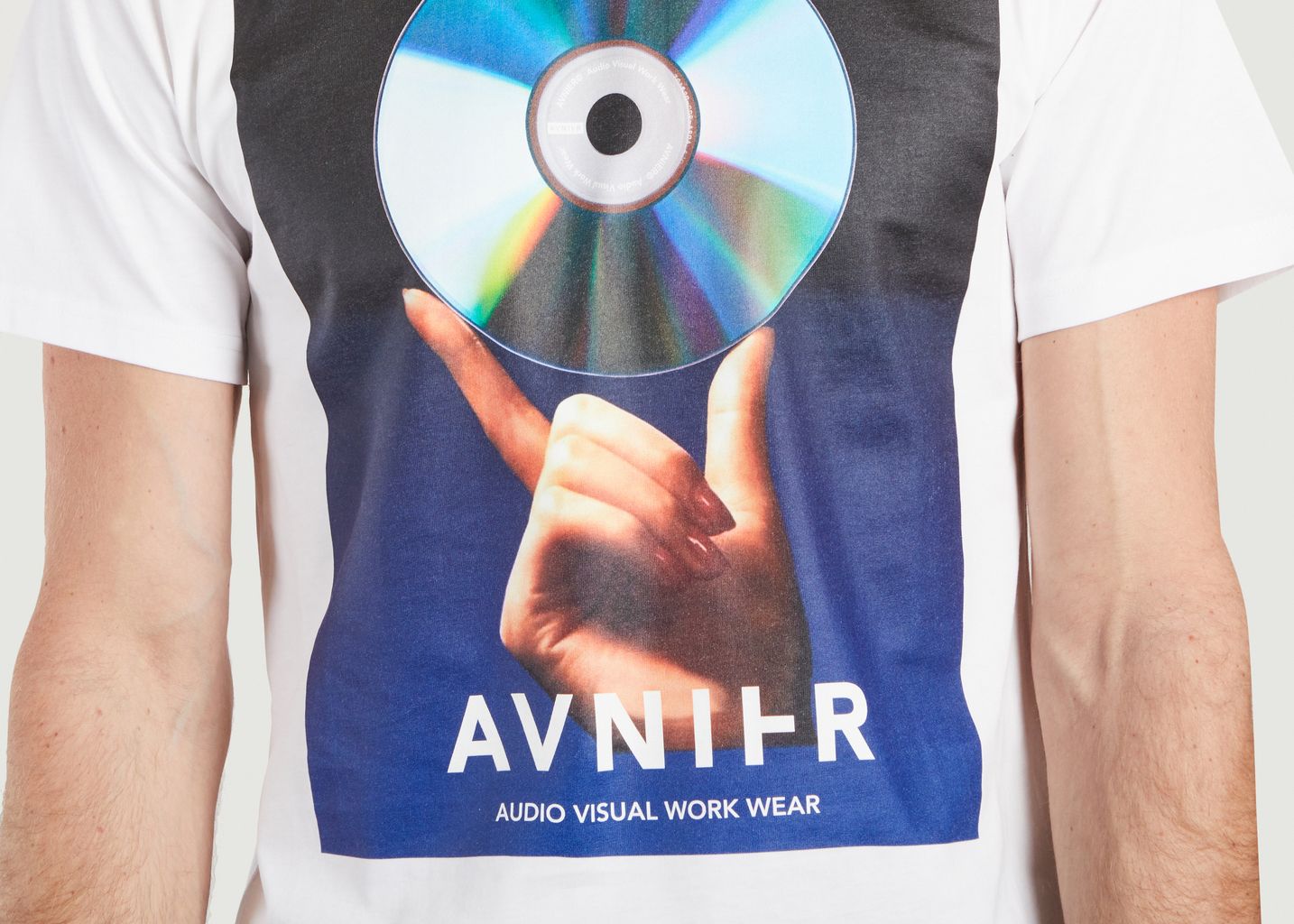 Source White CD T-Shirt - AVNIER