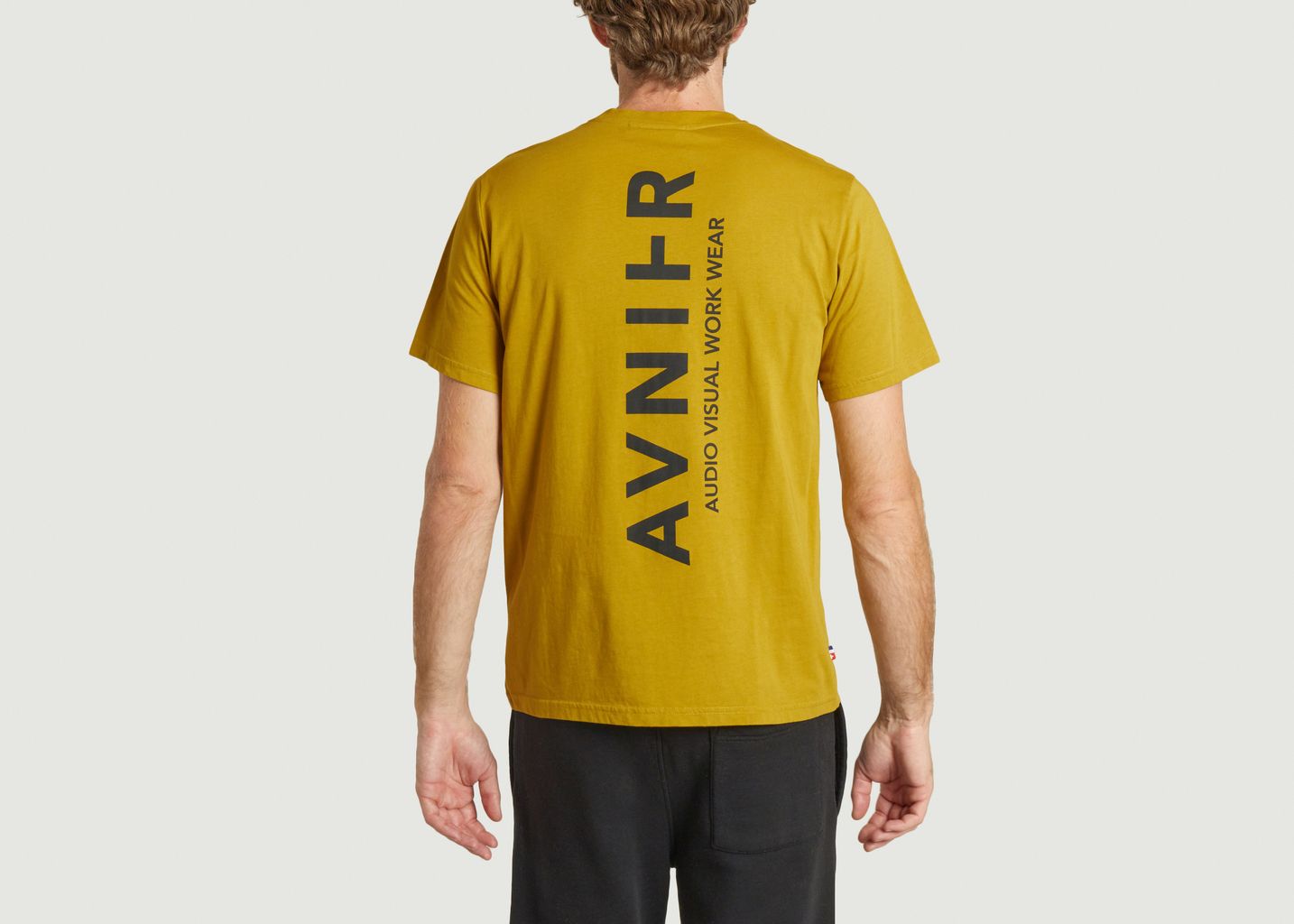 T-Shirt Source VERTICAL V3 - AVNIER