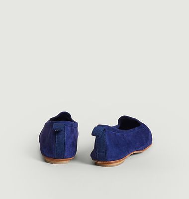 Mocha suede foldable travel slippers