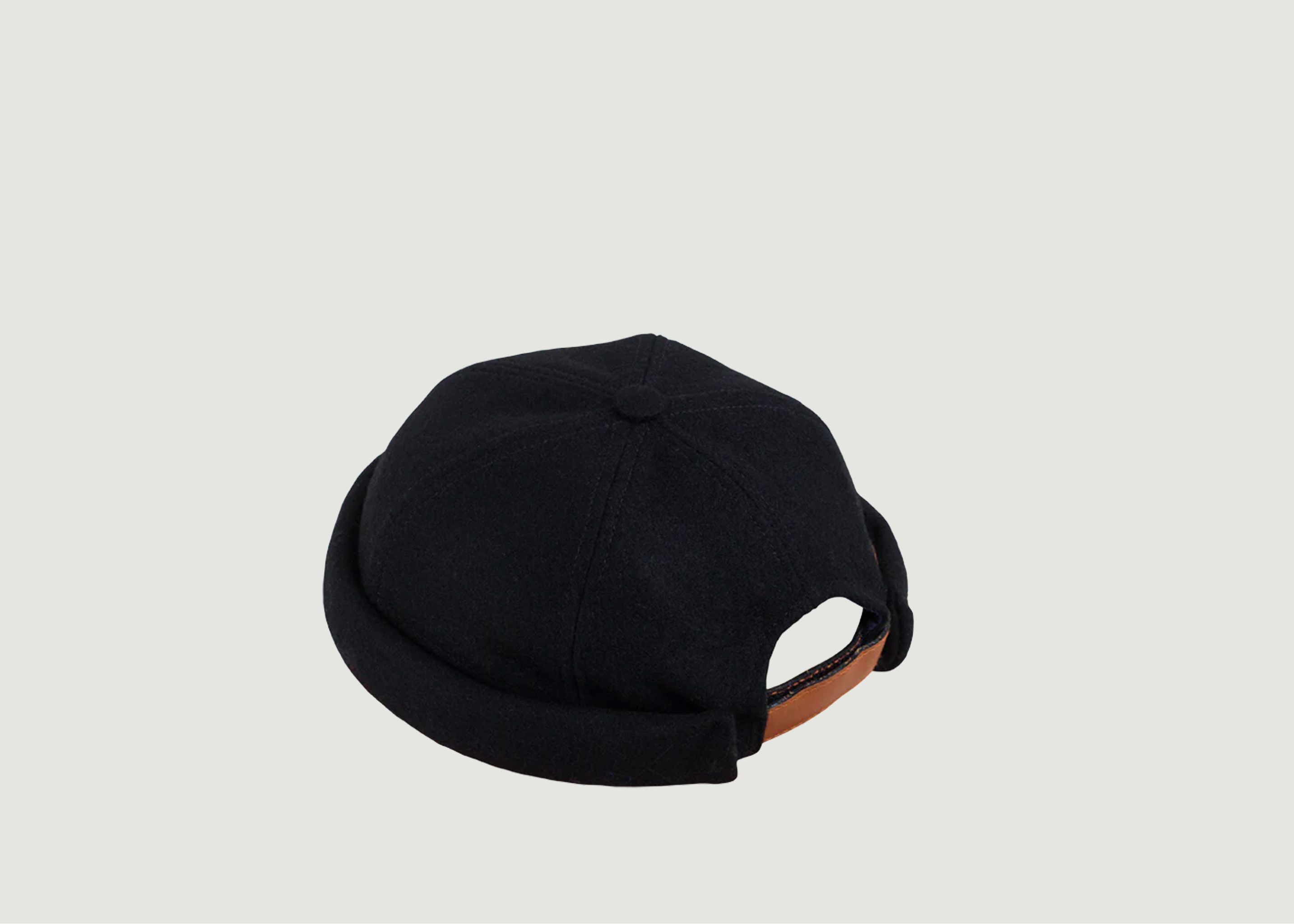 The best docker beanie - Miki hat in 2023