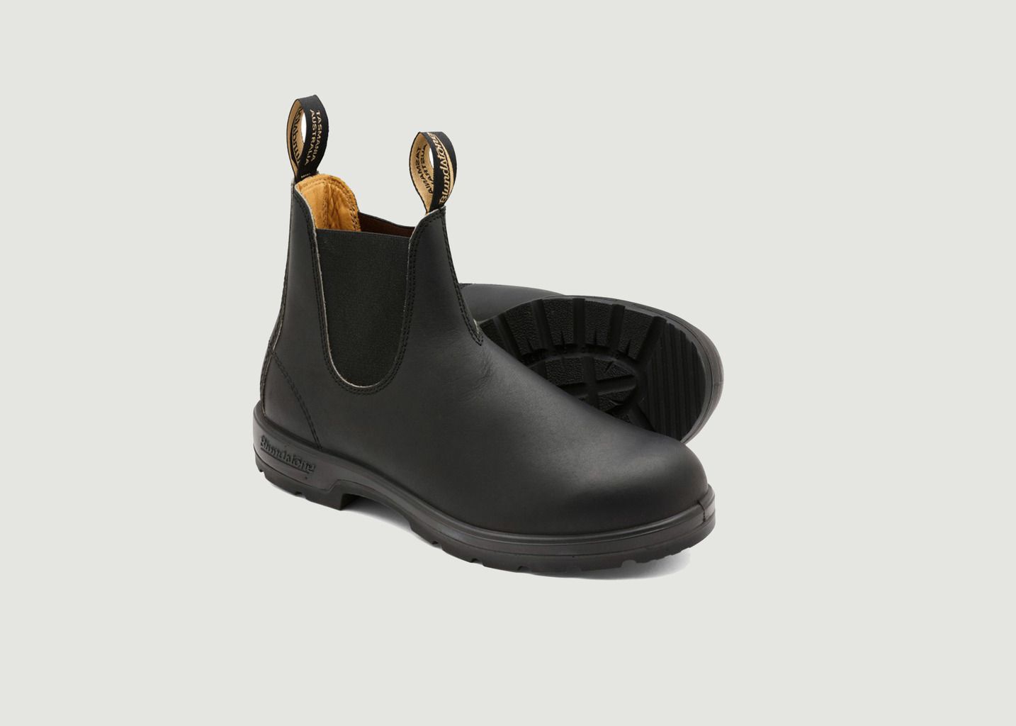 Classic Chelsea Boots - Blundstone