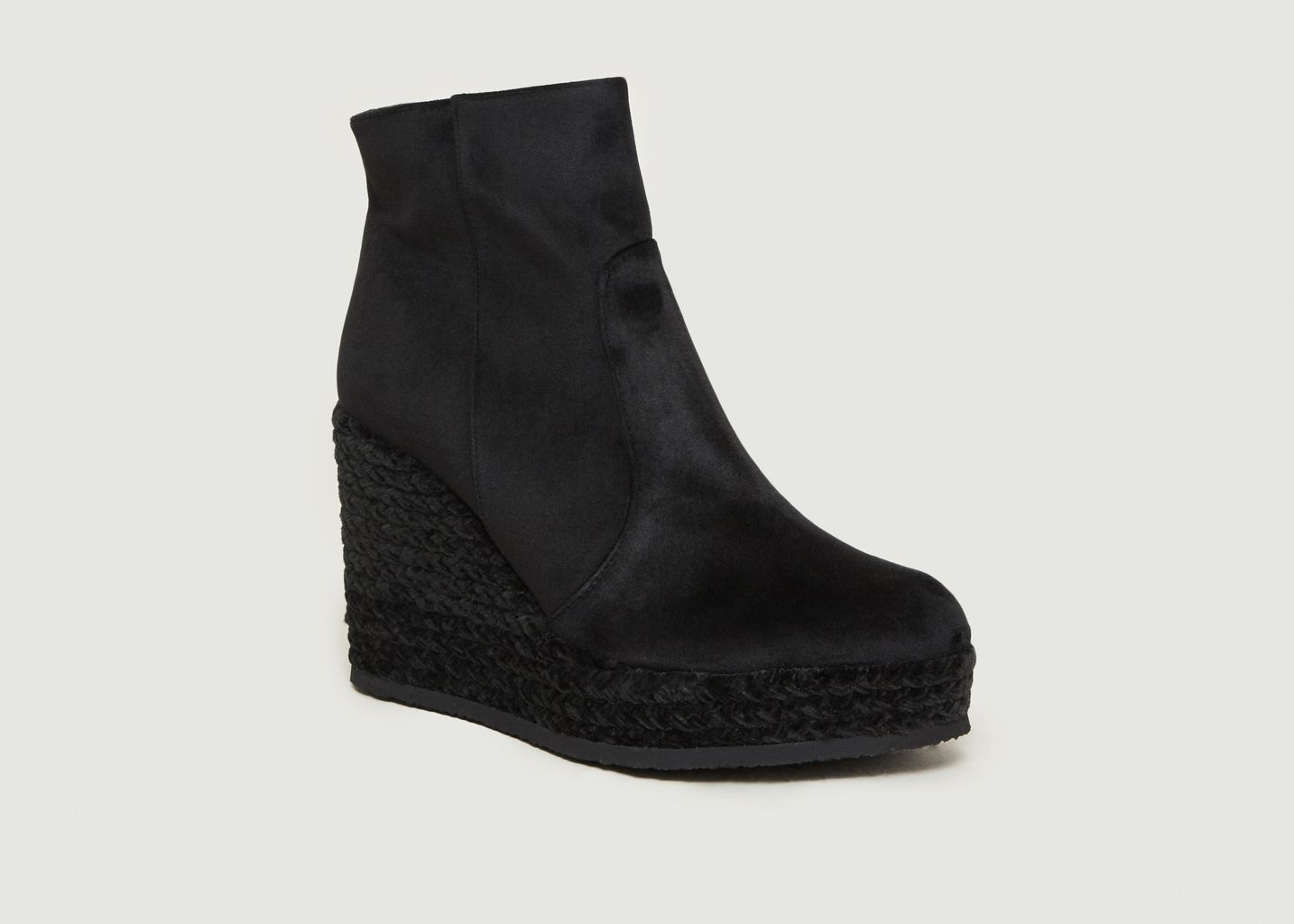 qupid wedge booties