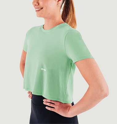 Smooth crop-top