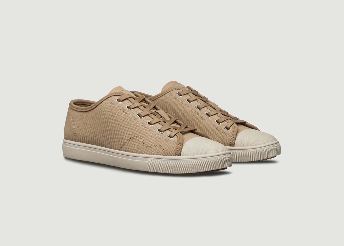 clae off white