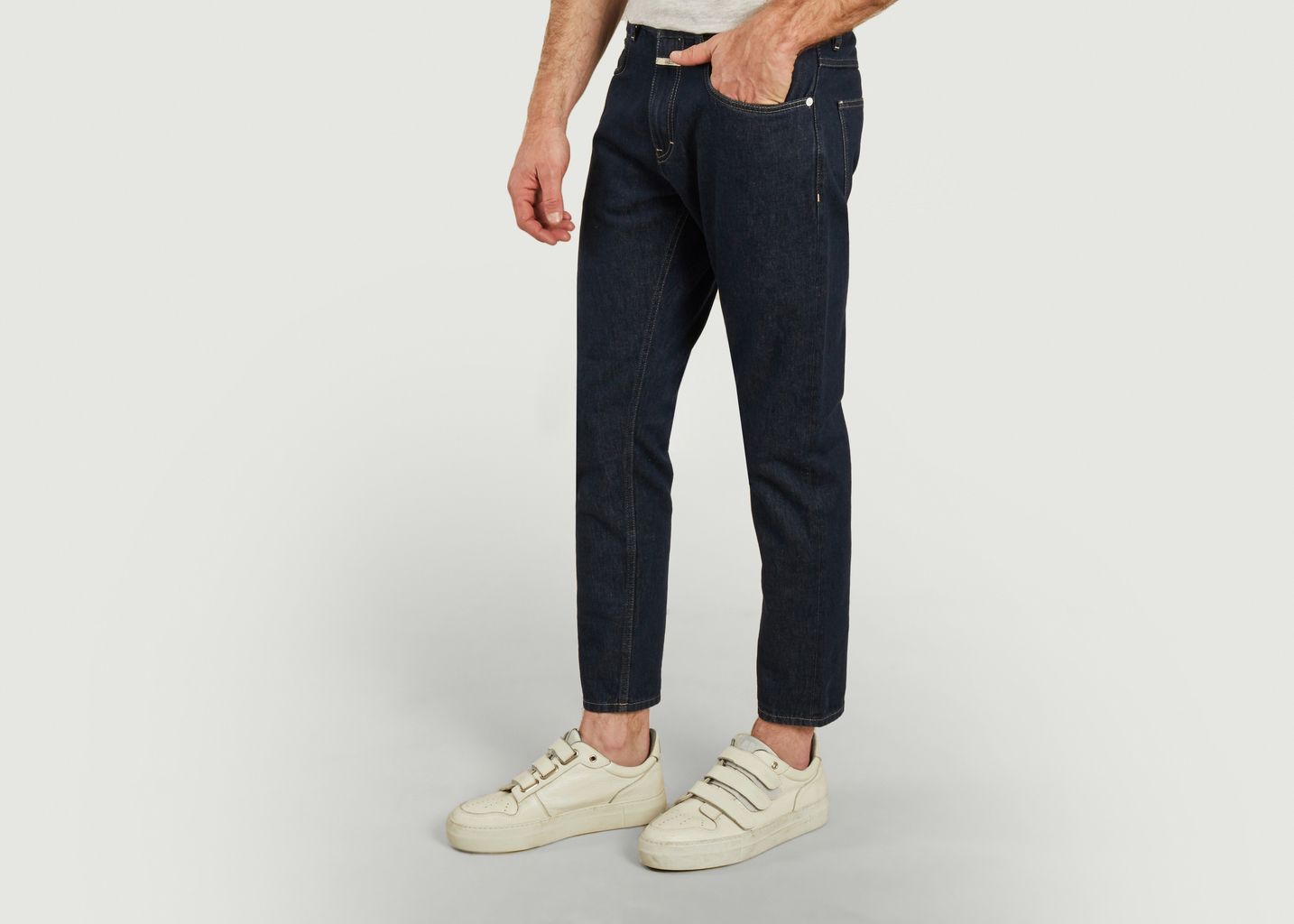 Jean Selvedge - Closed