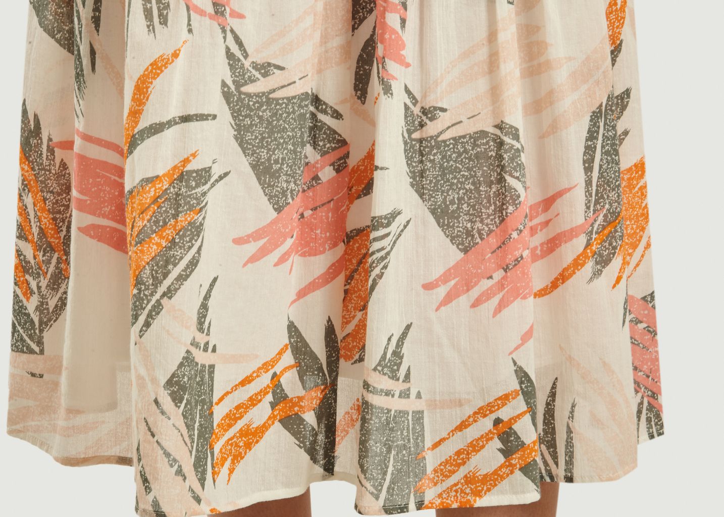 Leaf printed long skirt  - Closed