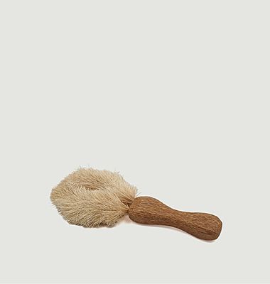 Natural dish brush with handle