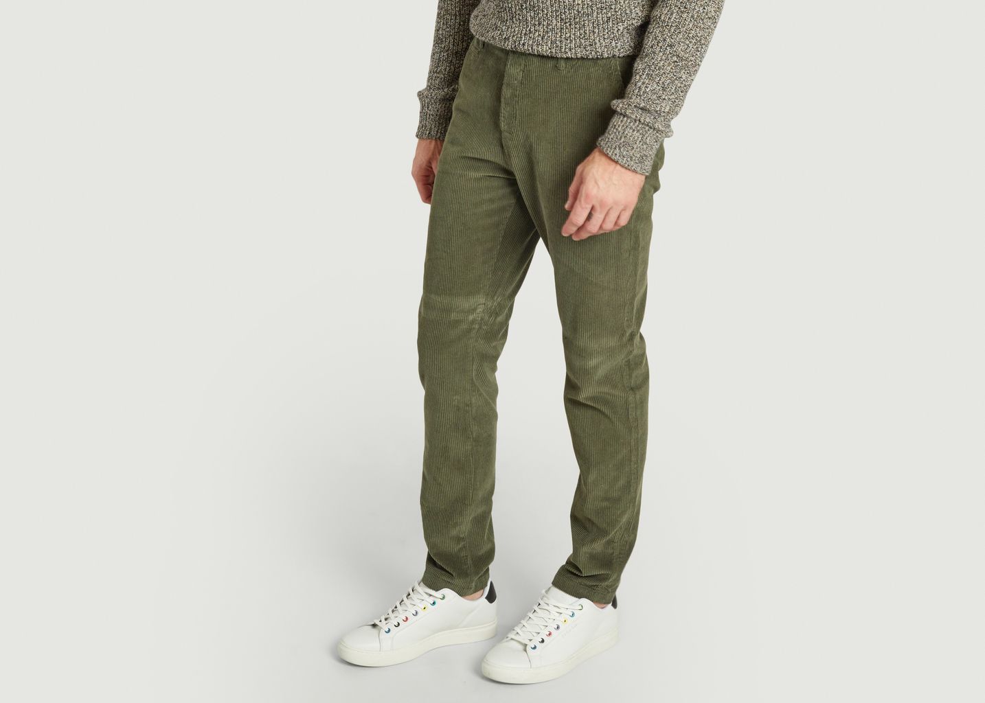 Soldes Chino en velours Khaki Cuisse de Grenouille a 30 L Exception