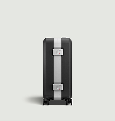 Ramverk Pro Check-in Luggage Medium