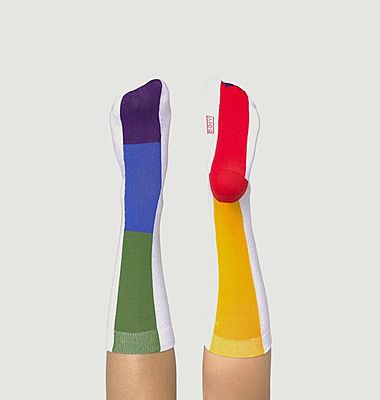 Mehrfarbige Regenbogen-Socken