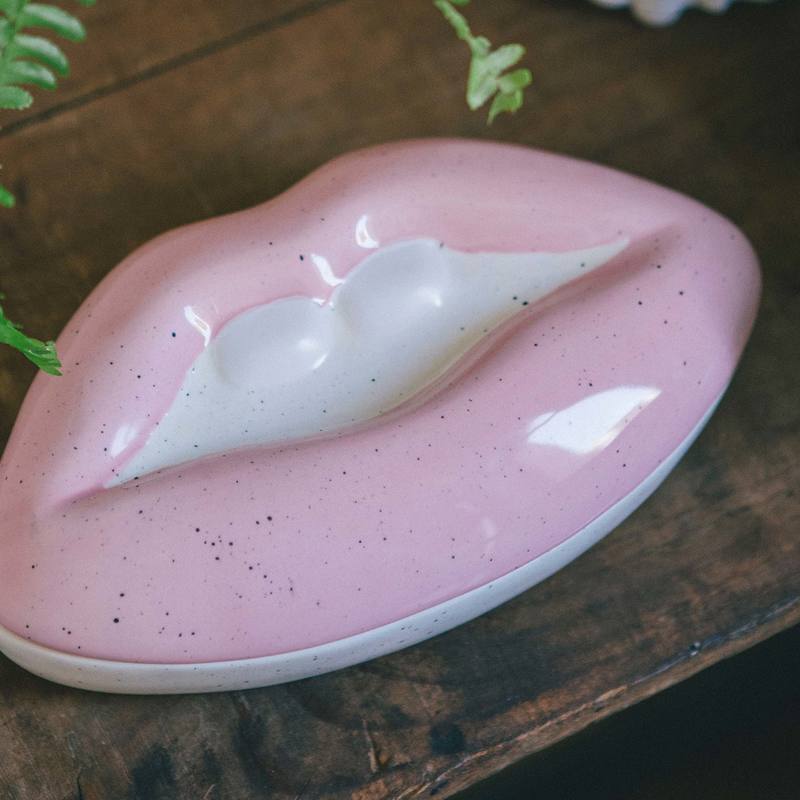 Mouth Ceramic Dish - Doiy