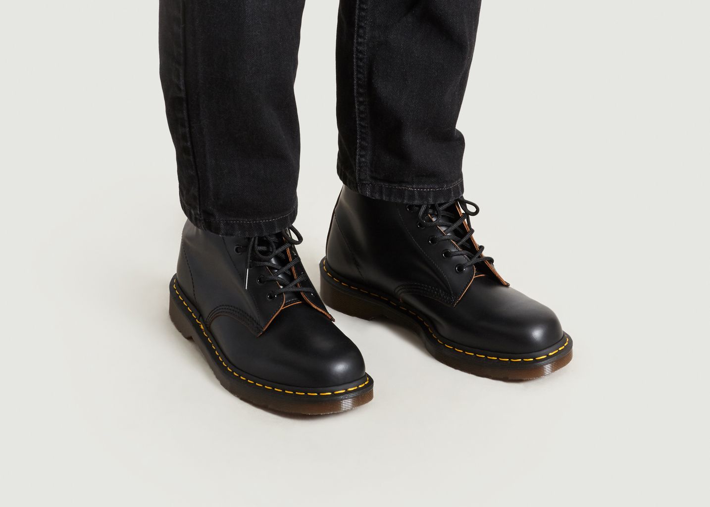 Vintage 1460 Boots - Dr. Martens