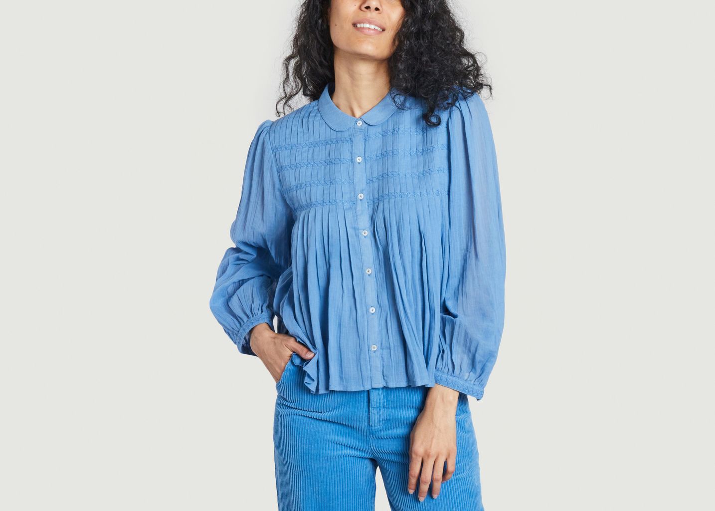 Blue blouse: - Emile & Ida