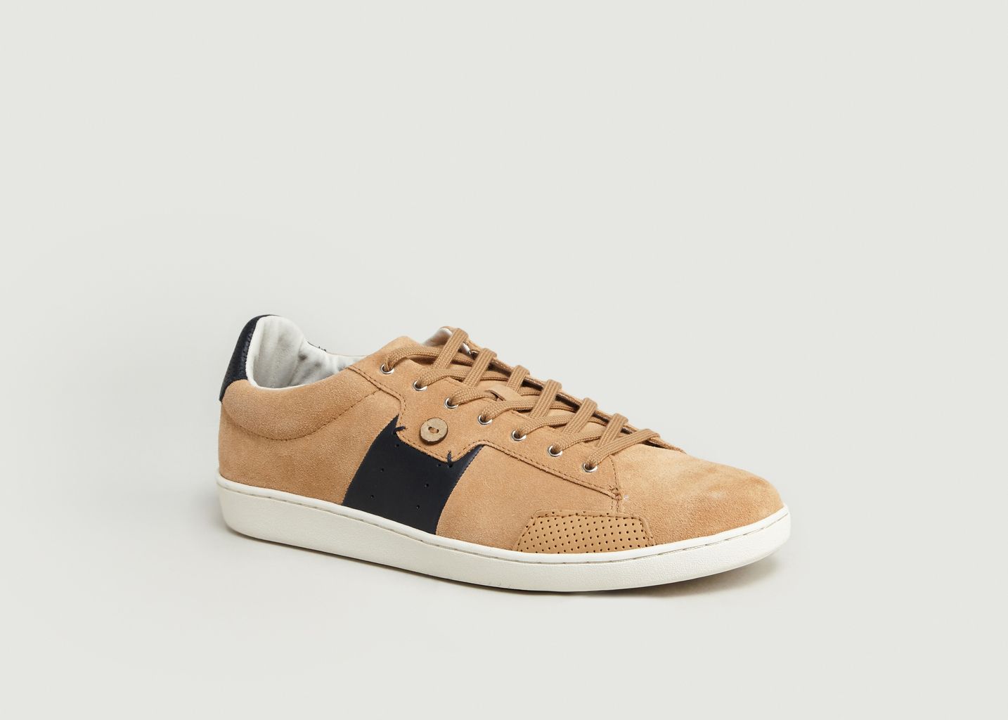 camel coloured trainers